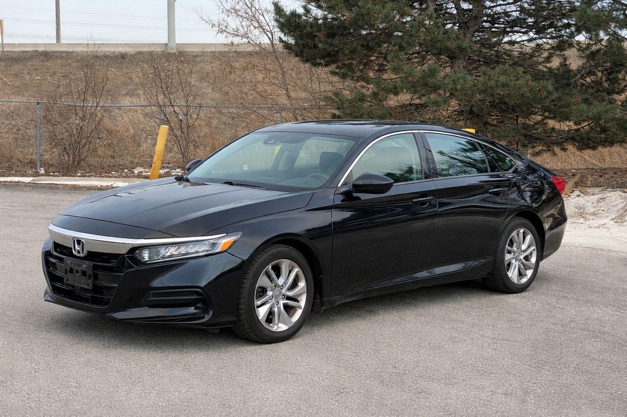 2018 Honda Accord LX Photo0