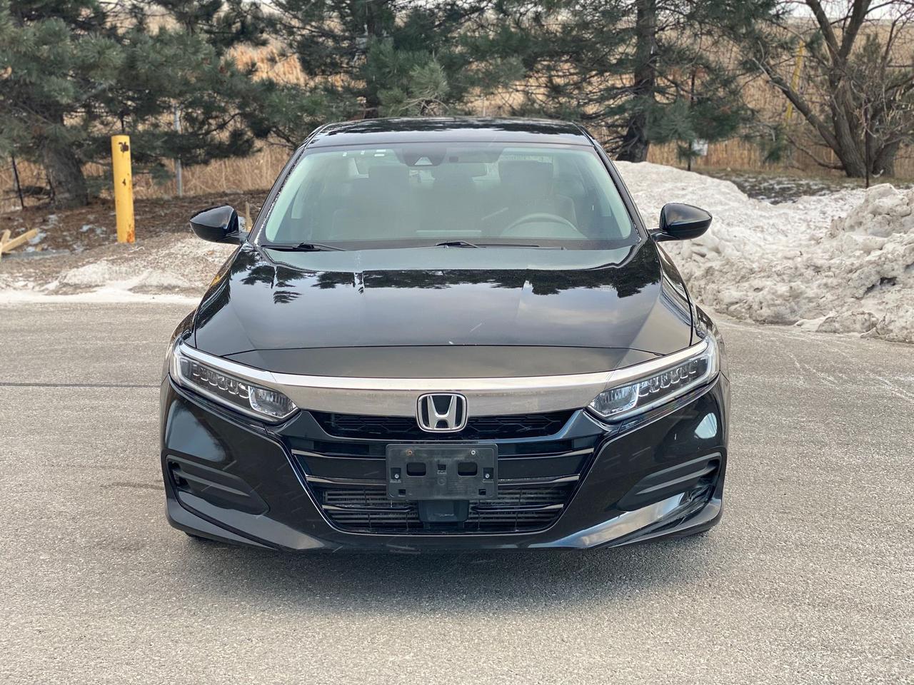 2018 Honda Accord LX Photo
