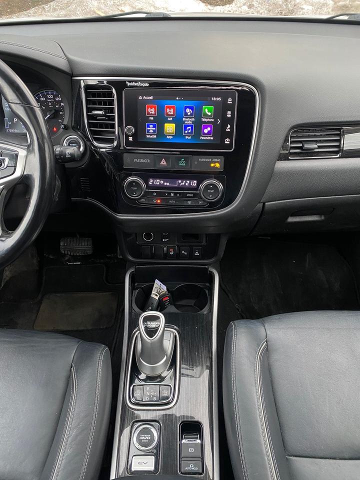2018 Mitsubishi Outlander PHEV HYBRID GT AWD NO ACCIDENT Photo