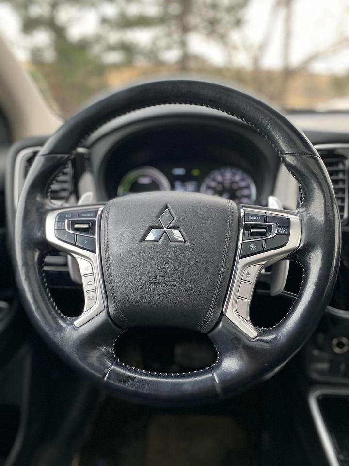 2018 Mitsubishi Outlander PHEV HYBRID GT AWD NO ACCIDENT Photo