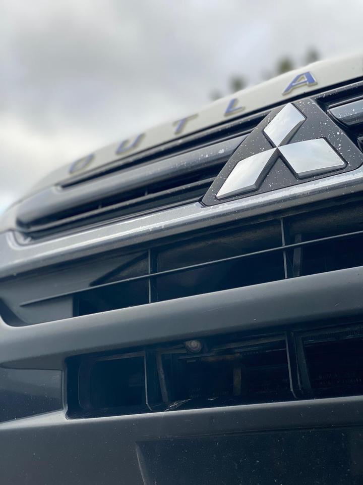 2018 Mitsubishi Outlander PHEV HYBRID GT AWD NO ACCIDENT Photo