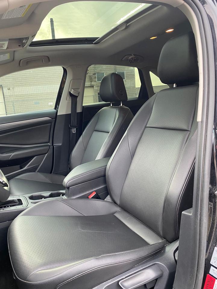 2020 Volkswagen Jetta HIGHLINE | LEATHER | SUNROOF Photo