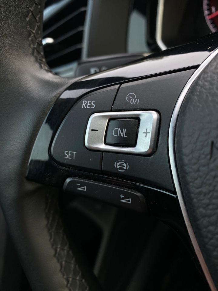 2020 Volkswagen Jetta HIGHLINE | LEATHER | SUNROOF Photo