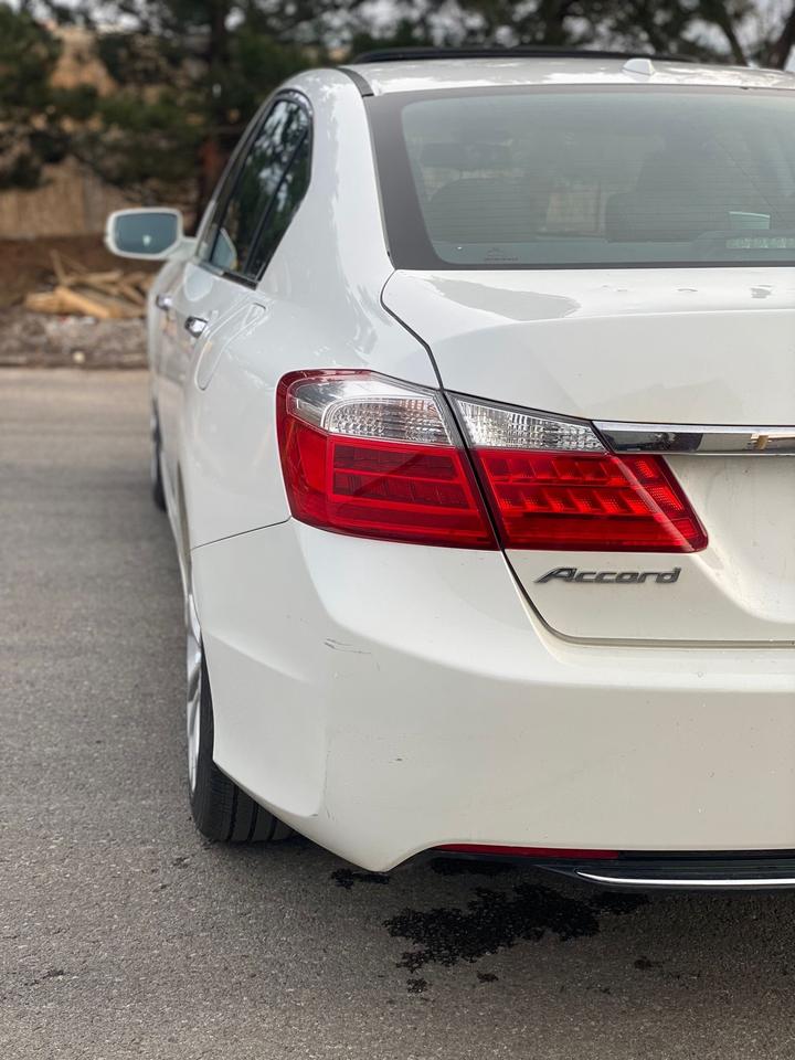 2015 Honda Accord Touring | LEATHER | SUNROOF Photo