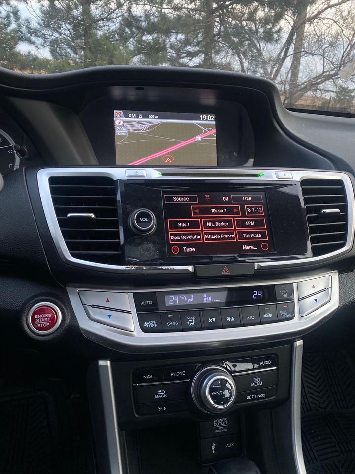 2015 Honda Accord Touring | LEATHER | SUNROOF Photo