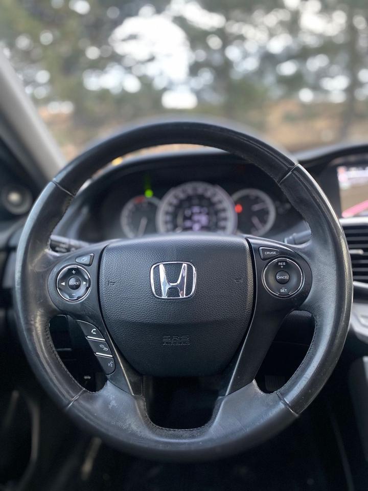2015 Honda Accord Touring | LEATHER | SUNROOF Photo