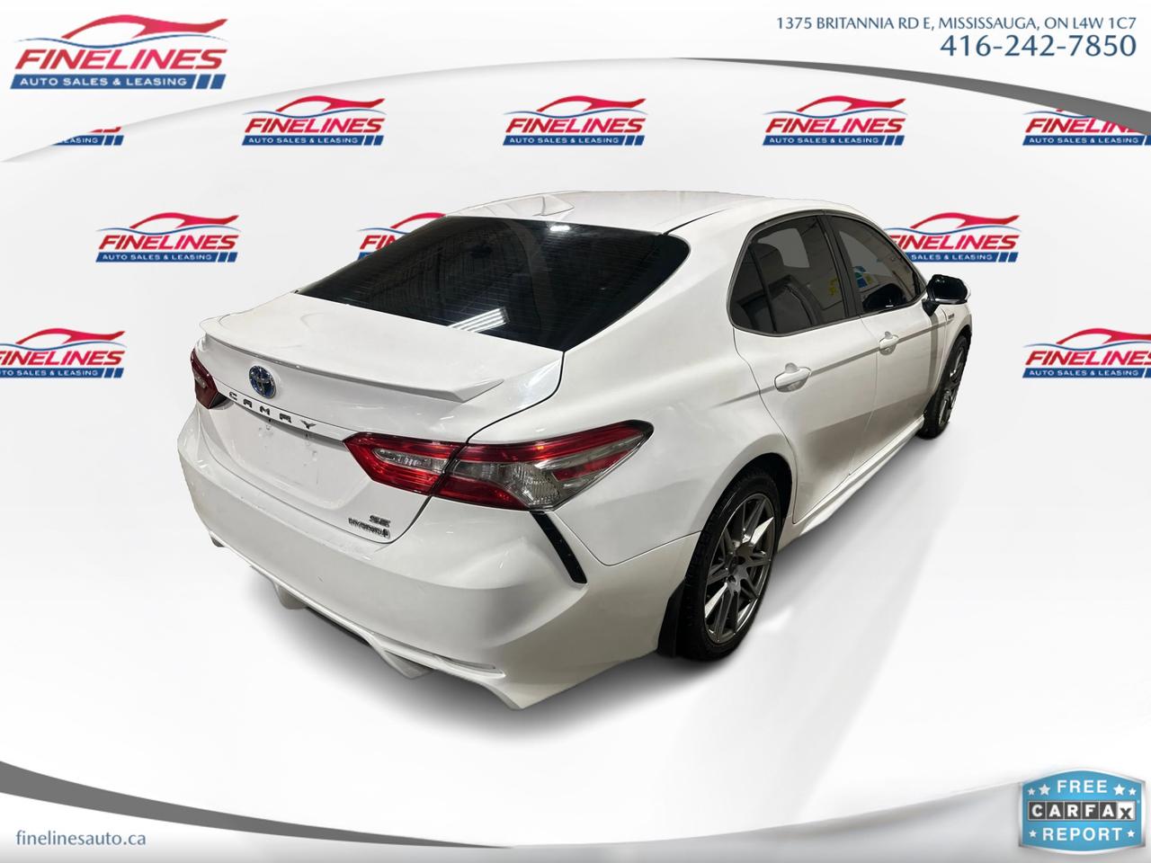 2018 Toyota Camry Hybrid SE Photo4