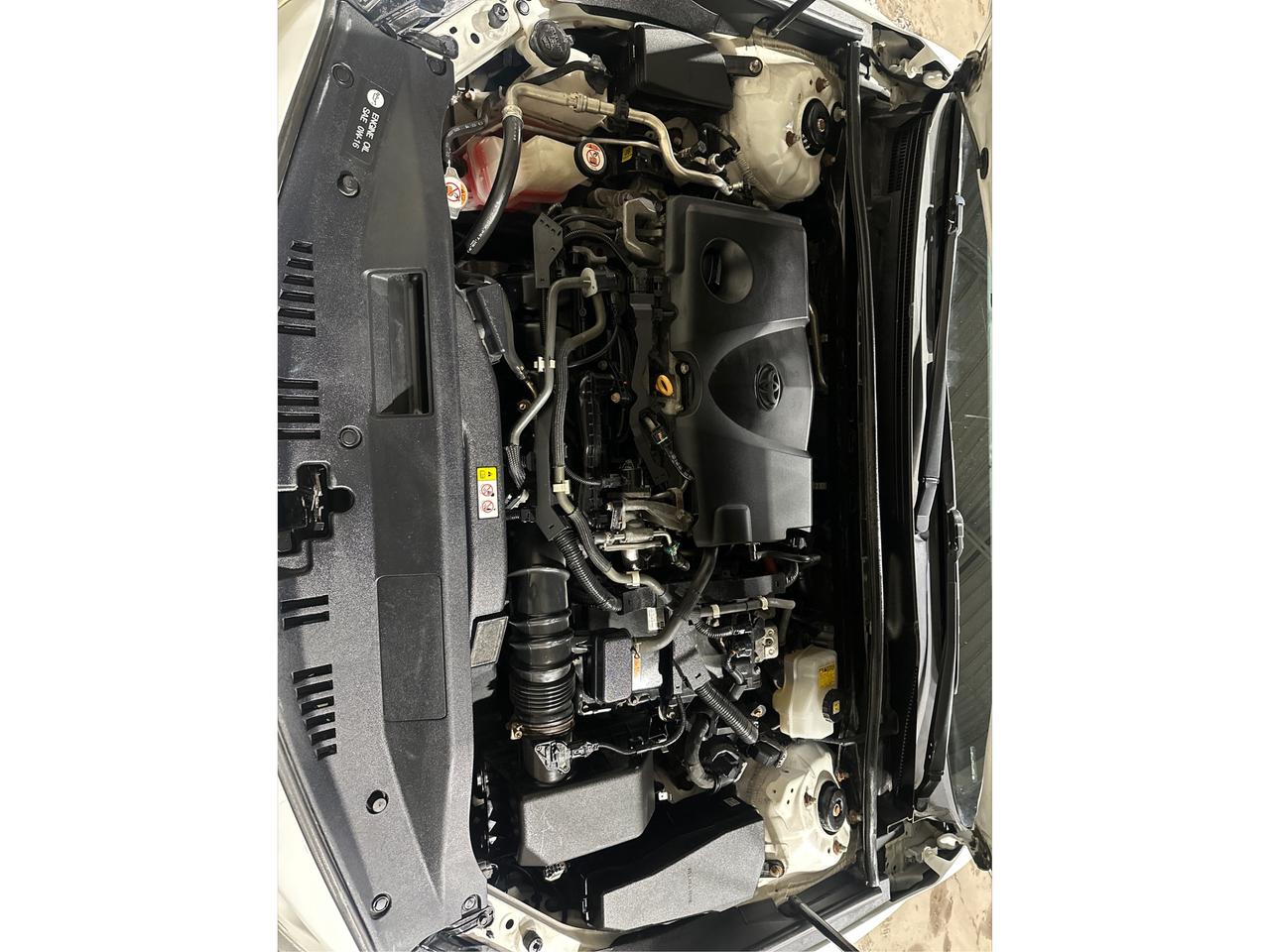 2018 Toyota Camry Hybrid SE Photo