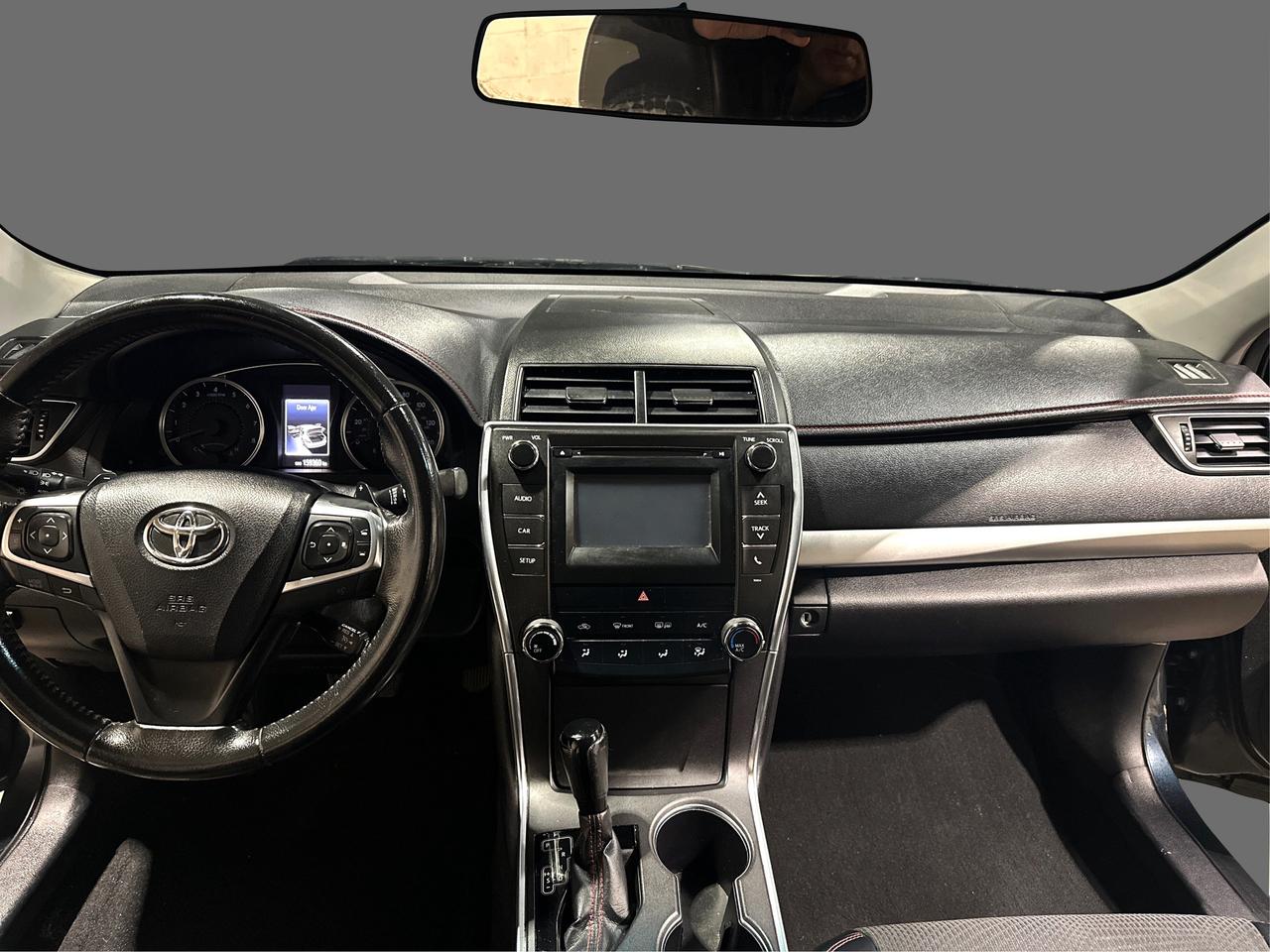 2016 Toyota Camry LE Photo