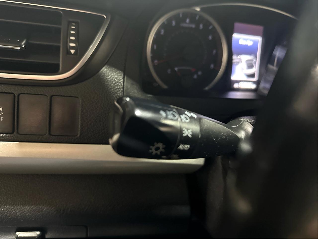 2016 Toyota Camry LE Photo