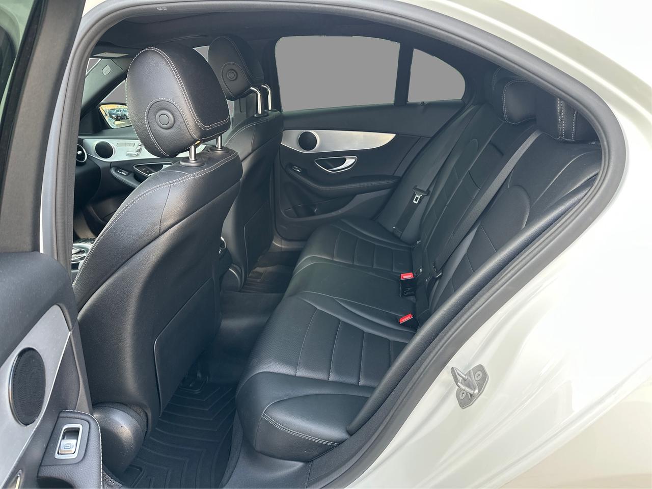 2018 Mercedes-Benz C-Class C300 Photo