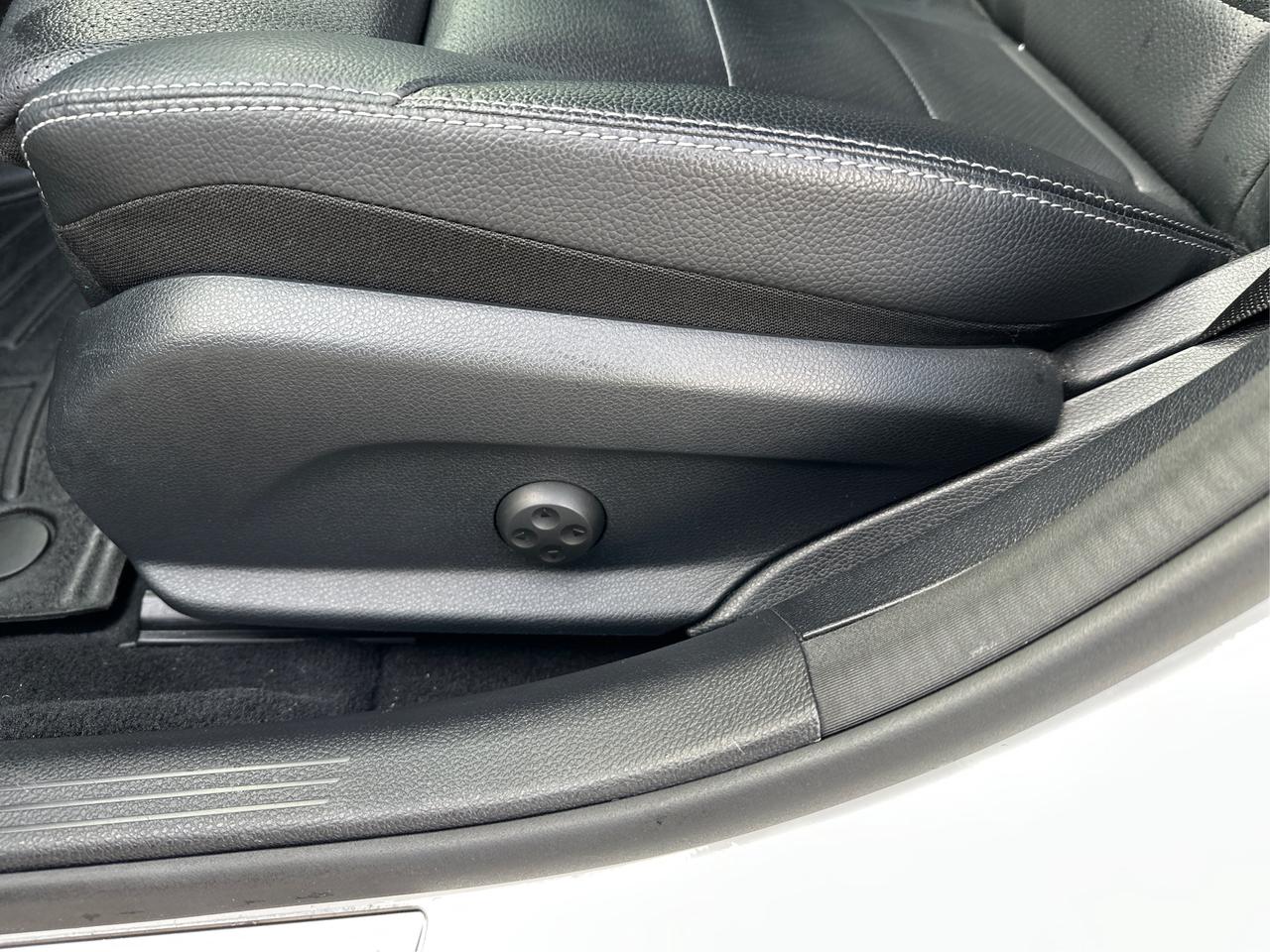 2018 Mercedes-Benz C-Class C300 Photo