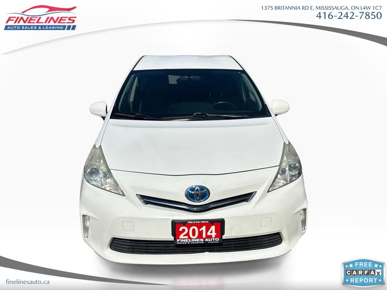 2014 Toyota Prius v Five Photo