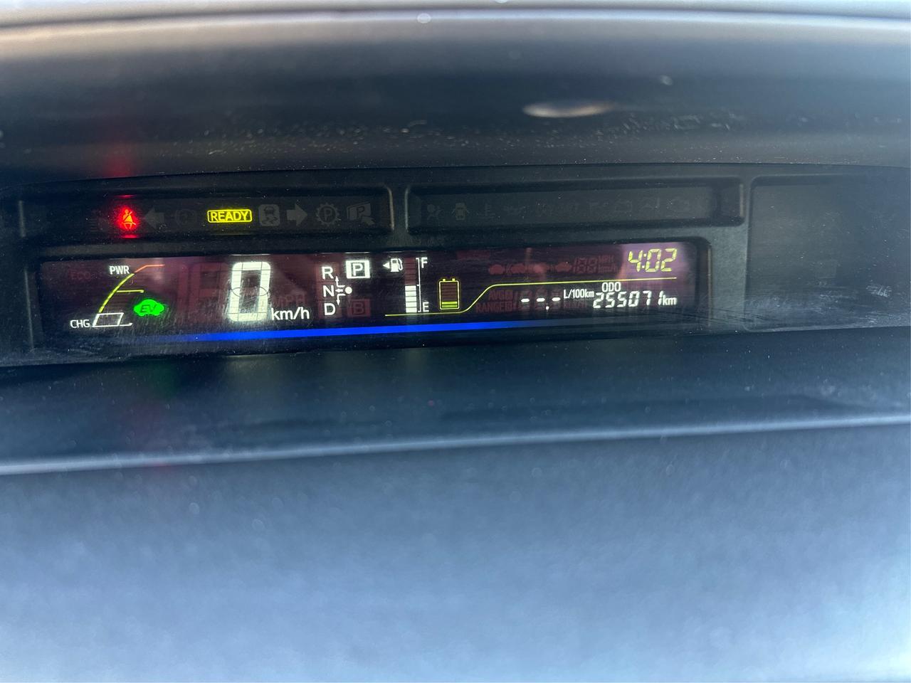 2014 Toyota Prius v Five Photo