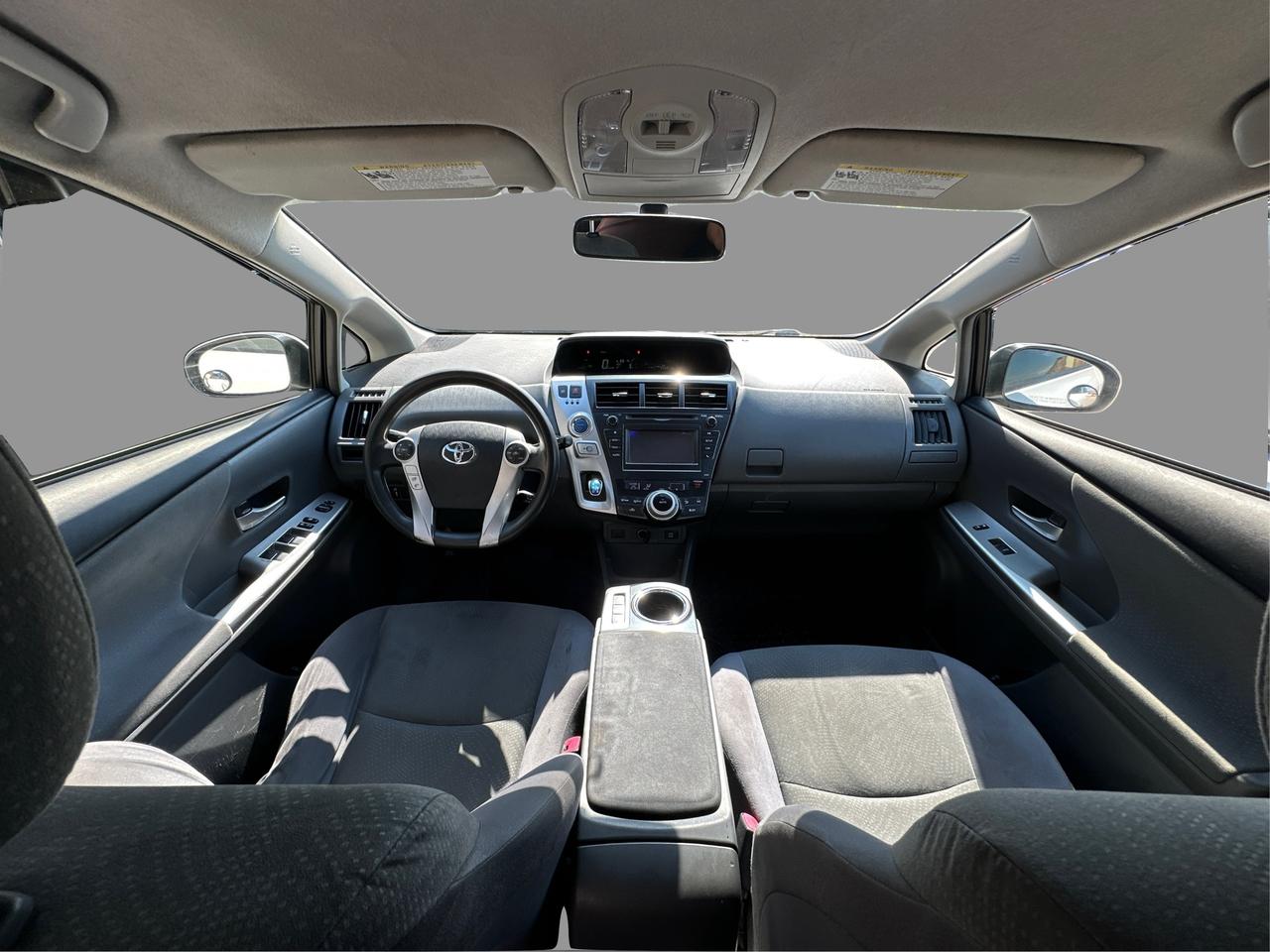 2014 Toyota Prius v Five Photo