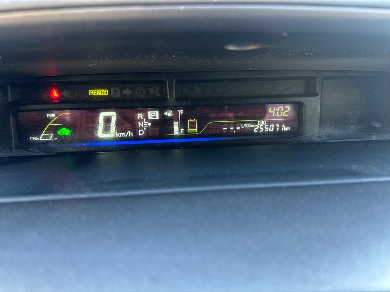 2014 Toyota Prius v Five Photo