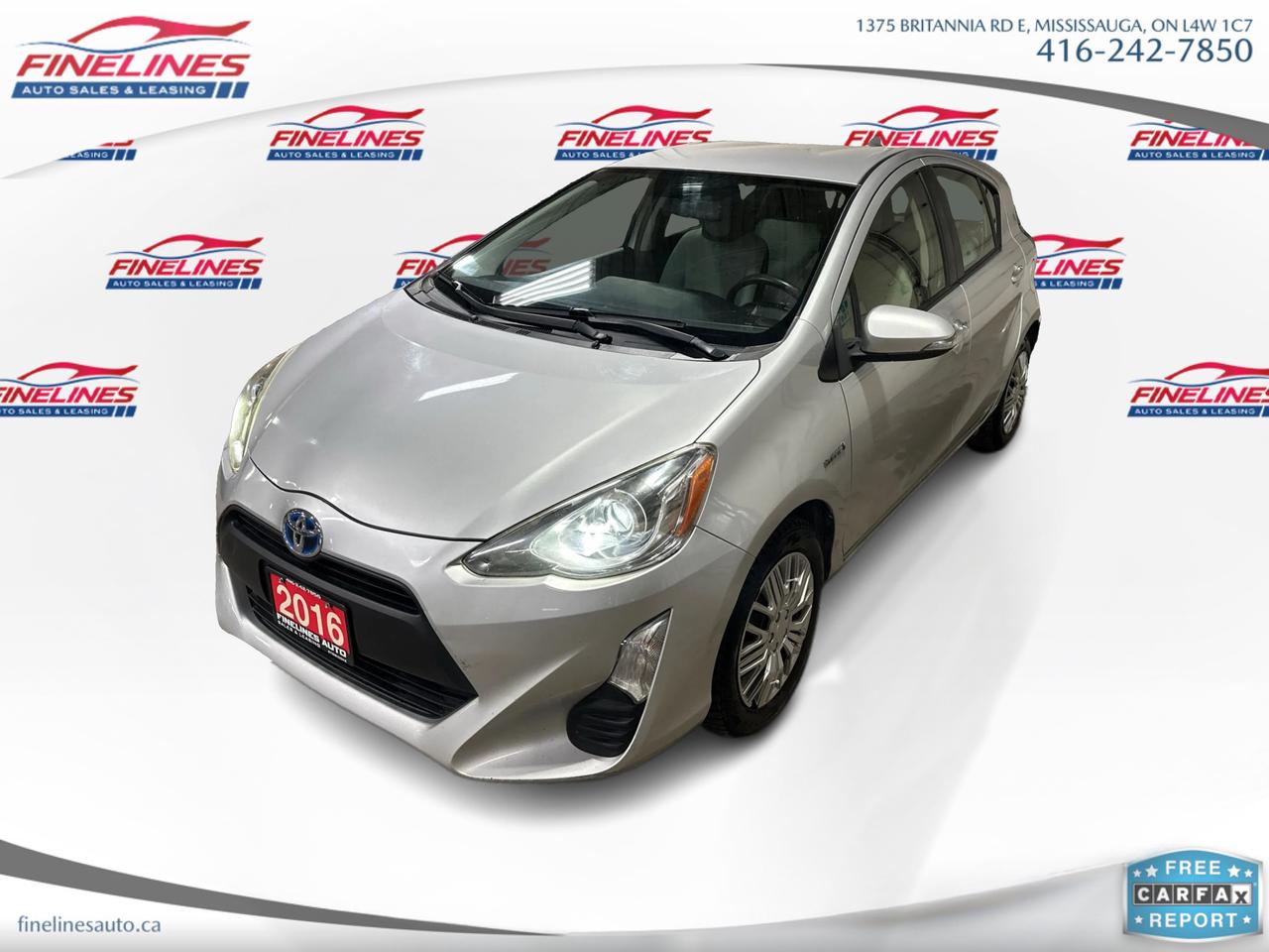 2016 Toyota Prius c Two Photo