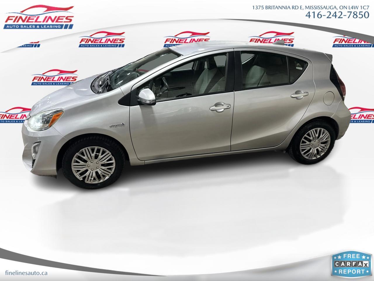 2016 Toyota Prius c Two Photo