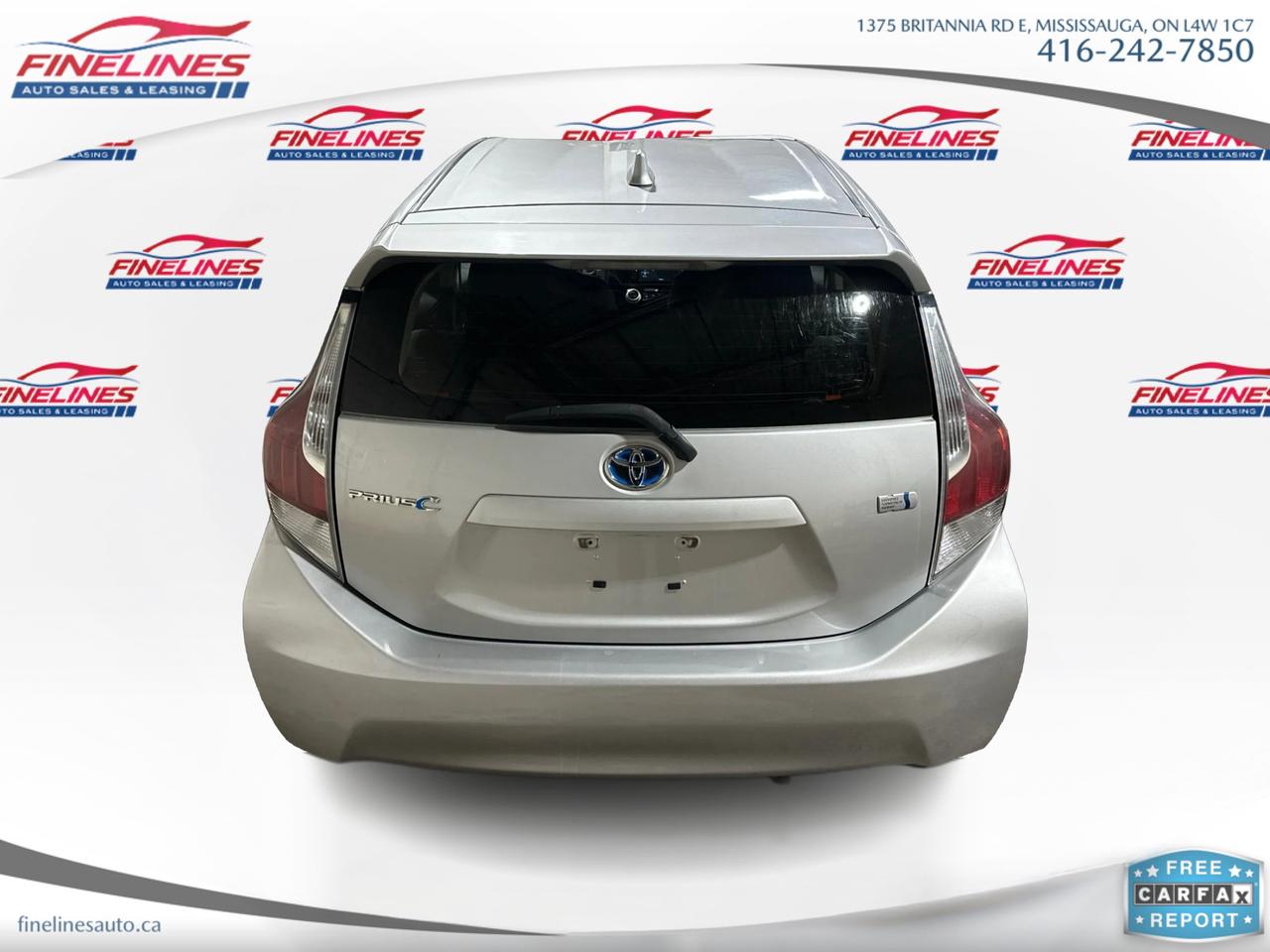 2016 Toyota Prius c Two Photo