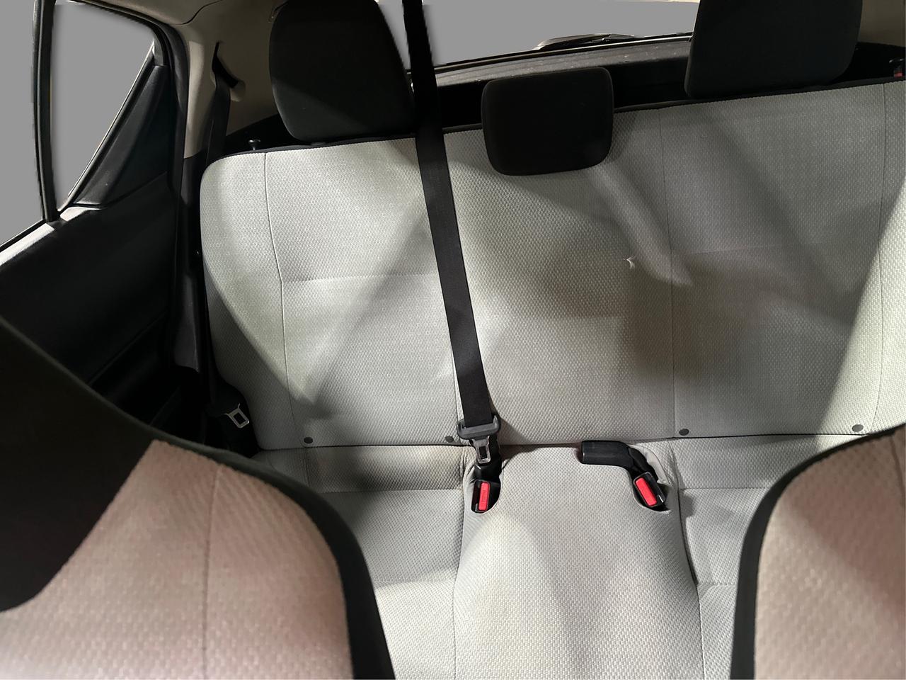 2016 Toyota Prius c Two Photo