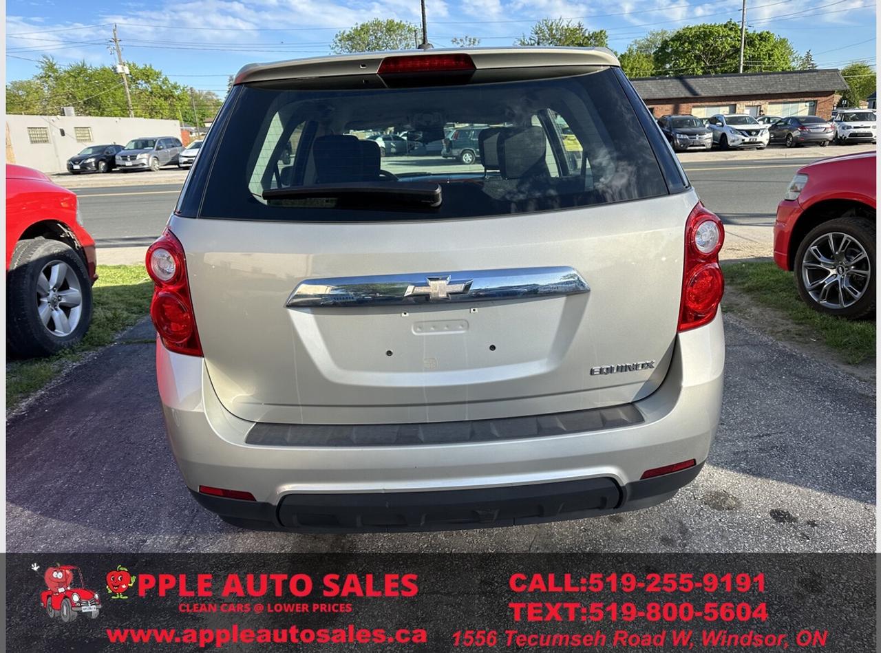 2015 Chevrolet Equinox LS Photo