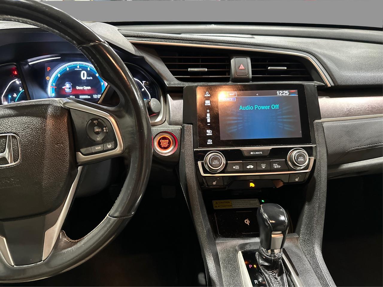 2016 Honda Civic Touring Photo