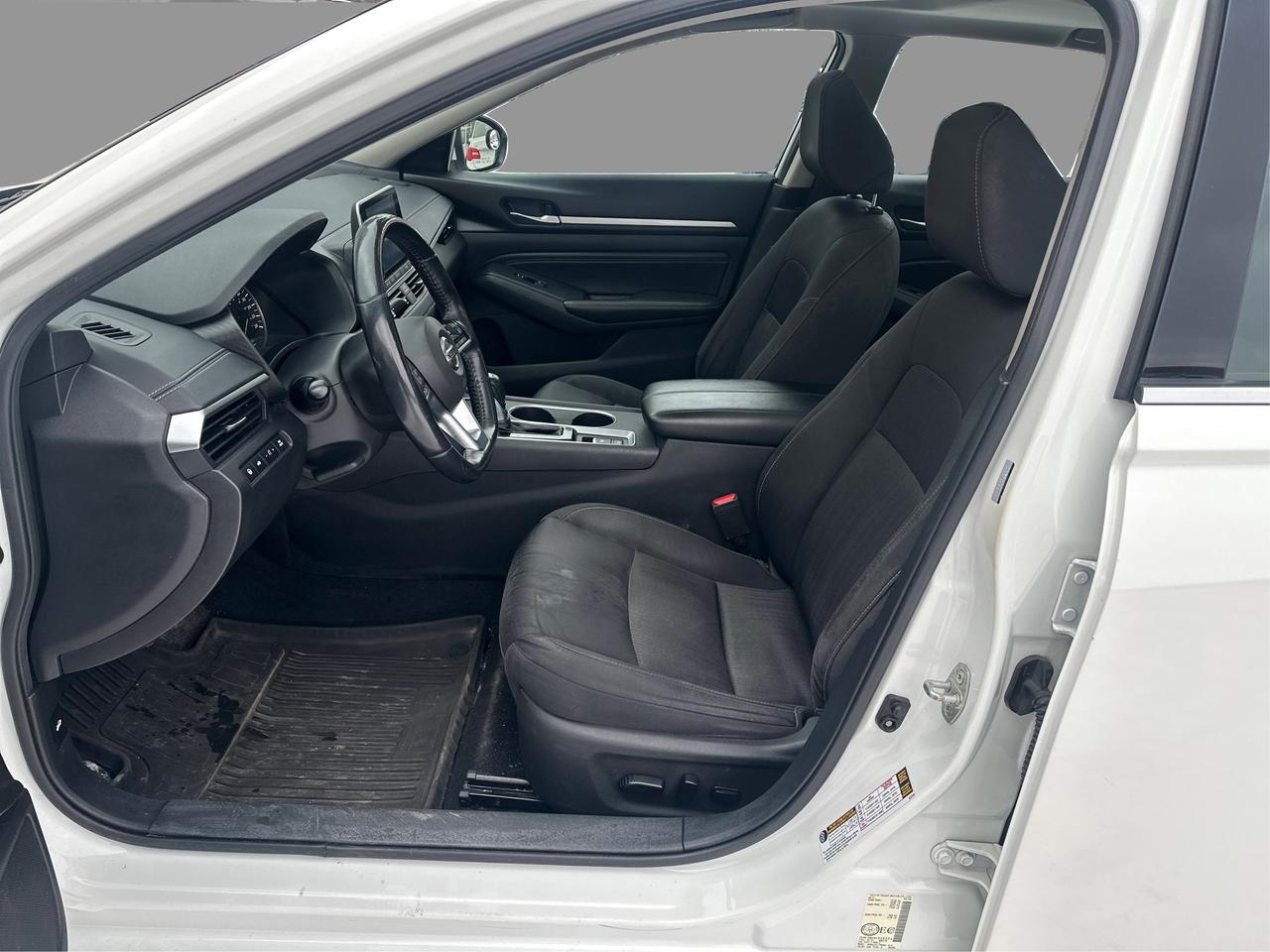 2019 Nissan Altima SV Photo