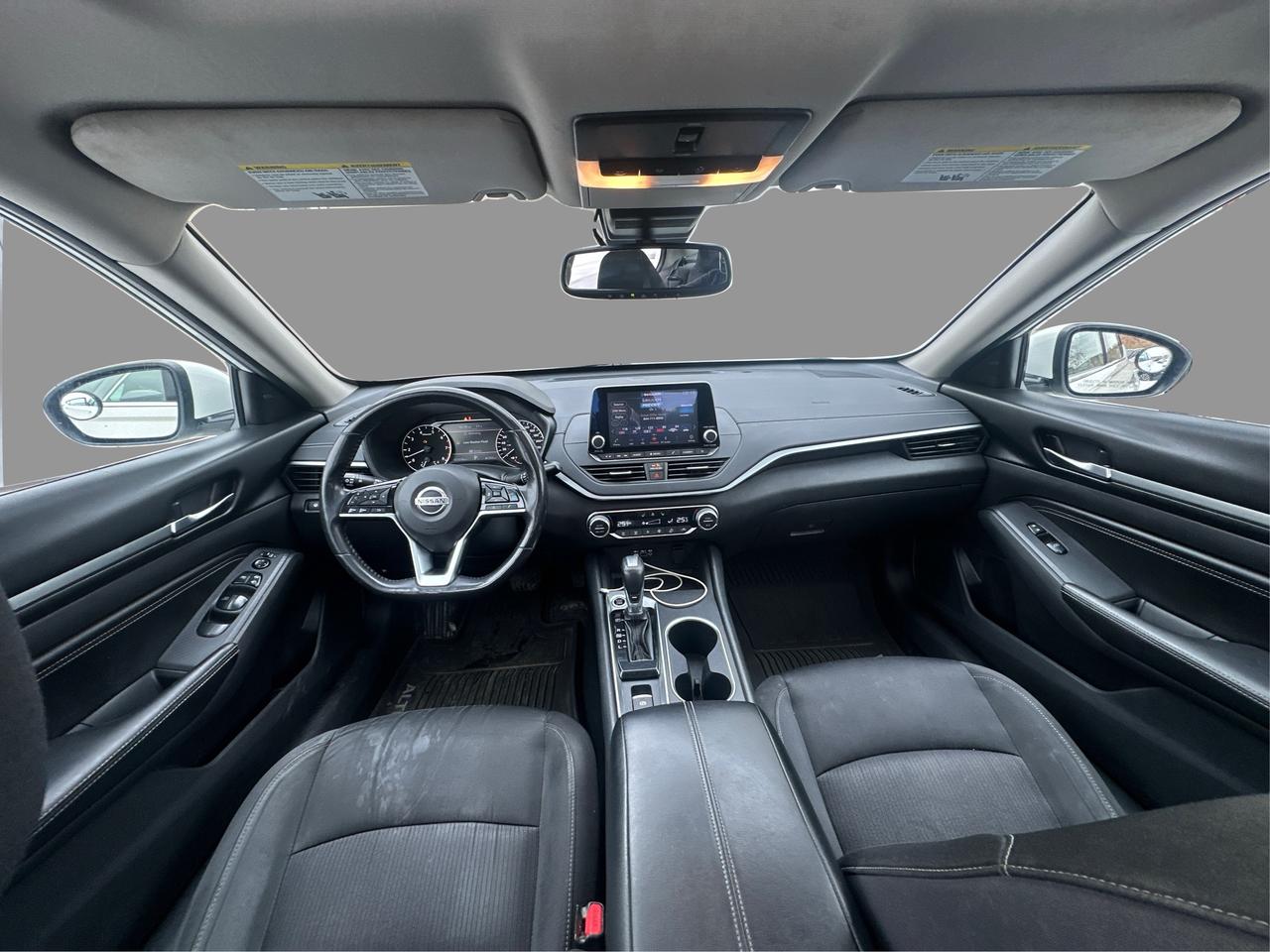 2019 Nissan Altima SV Photo