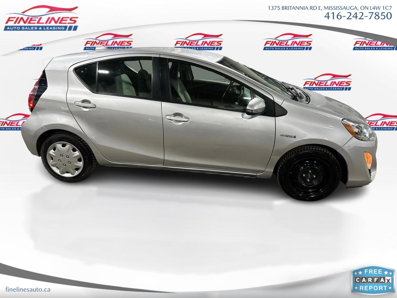 2016 Toyota Prius c Two Photo