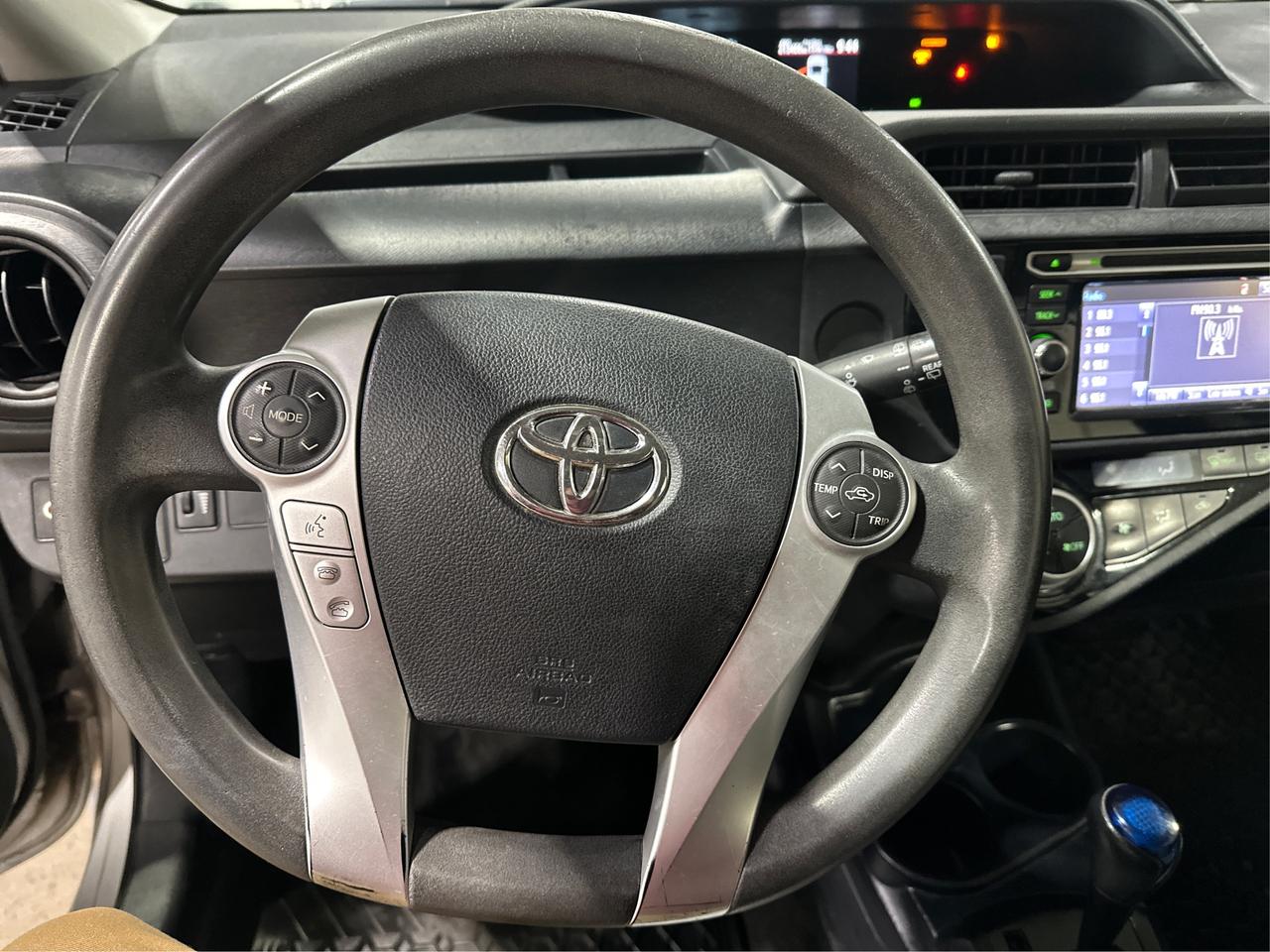 2016 Toyota Prius c Two Photo