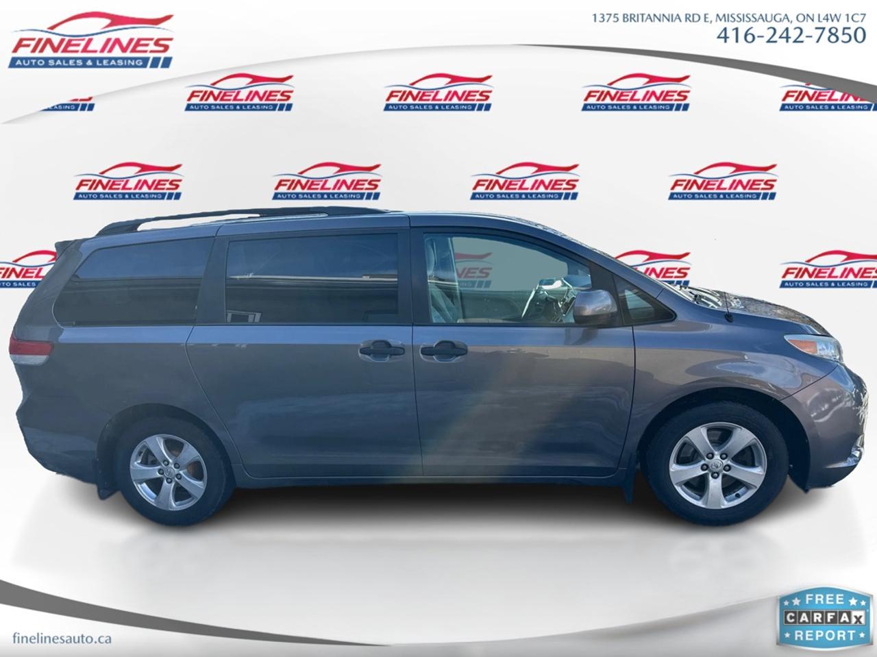 2014 Toyota Sienna  Photo