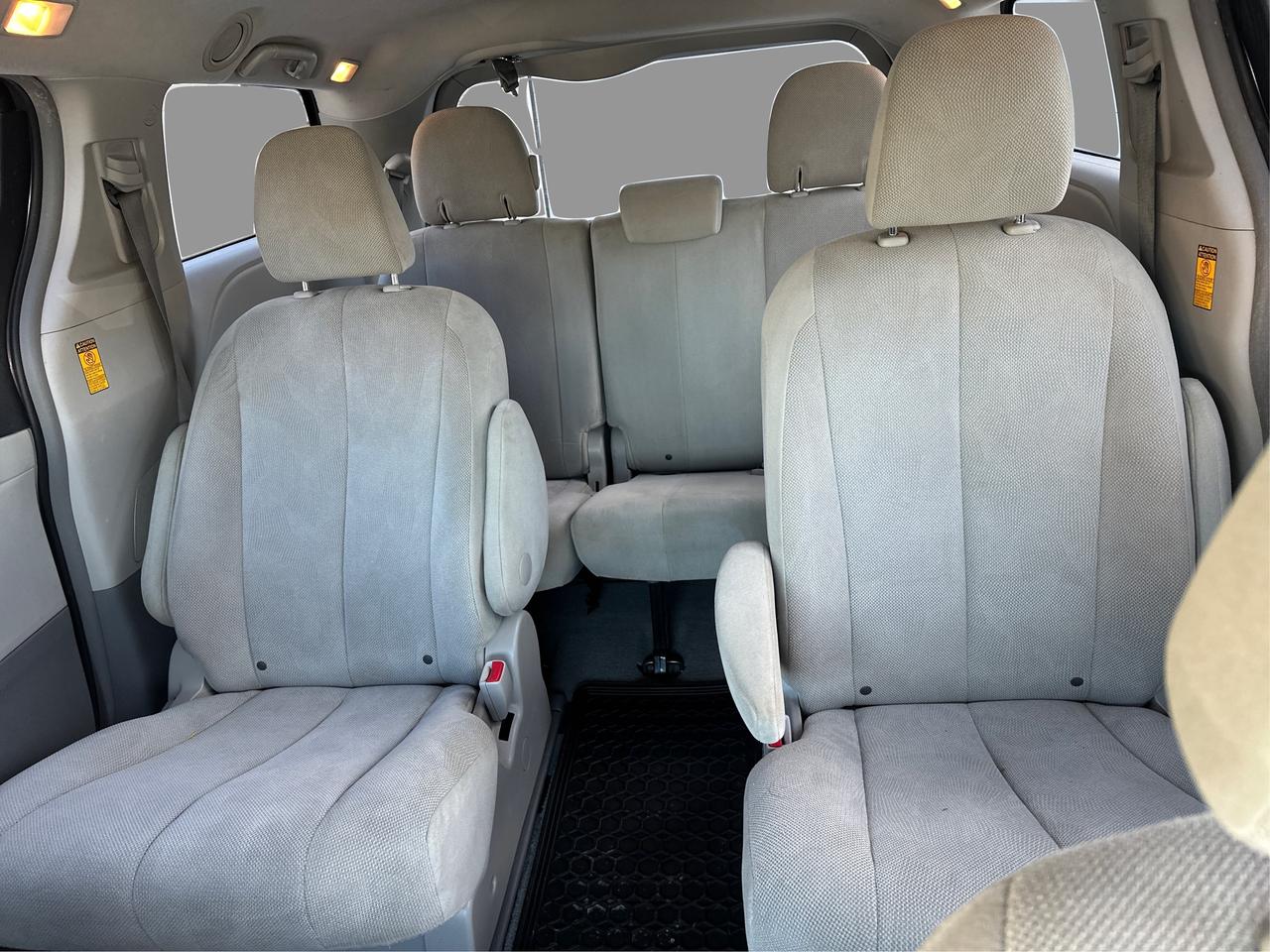 2014 Toyota Sienna  Photo