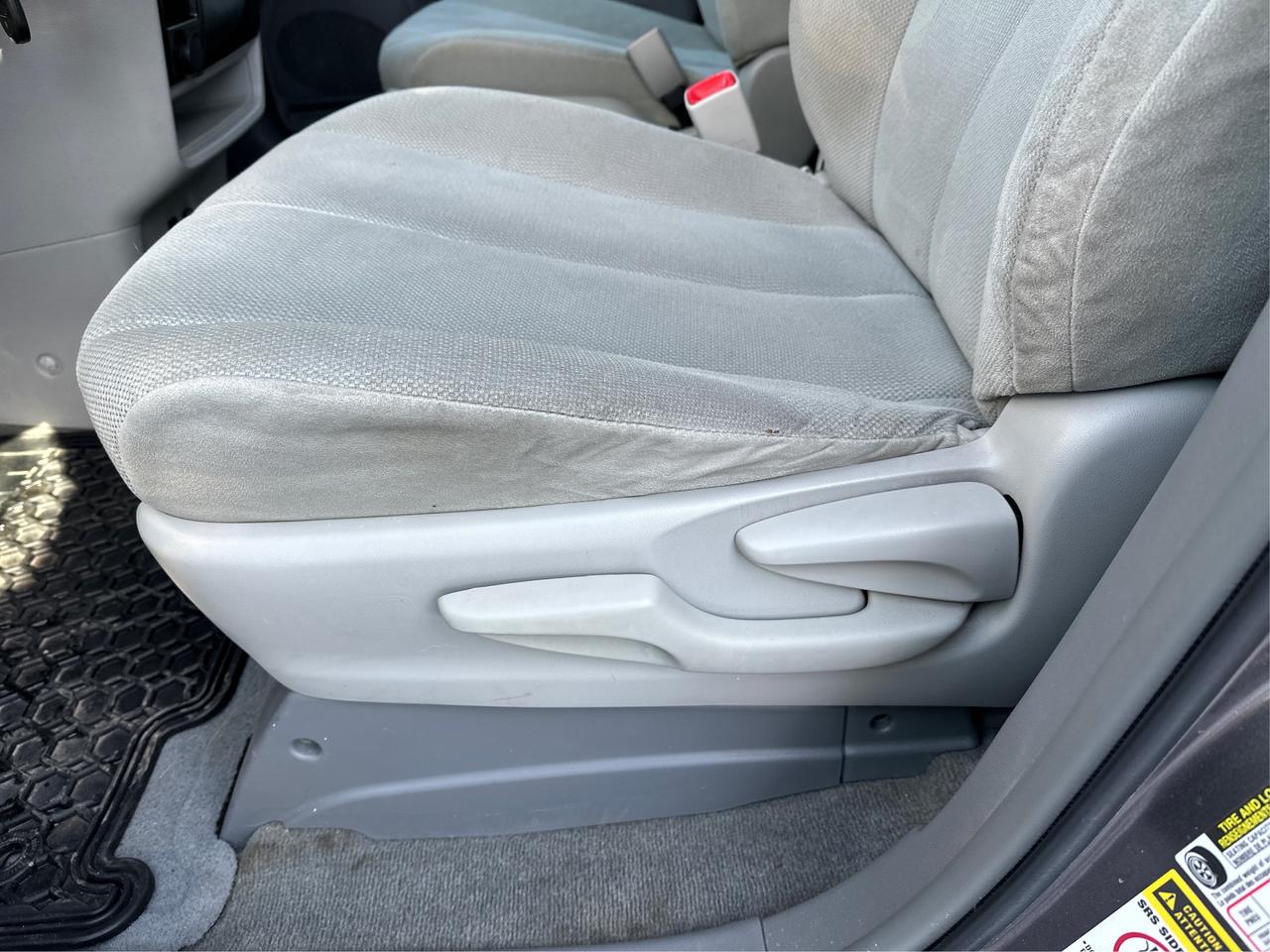 2014 Toyota Sienna  Photo