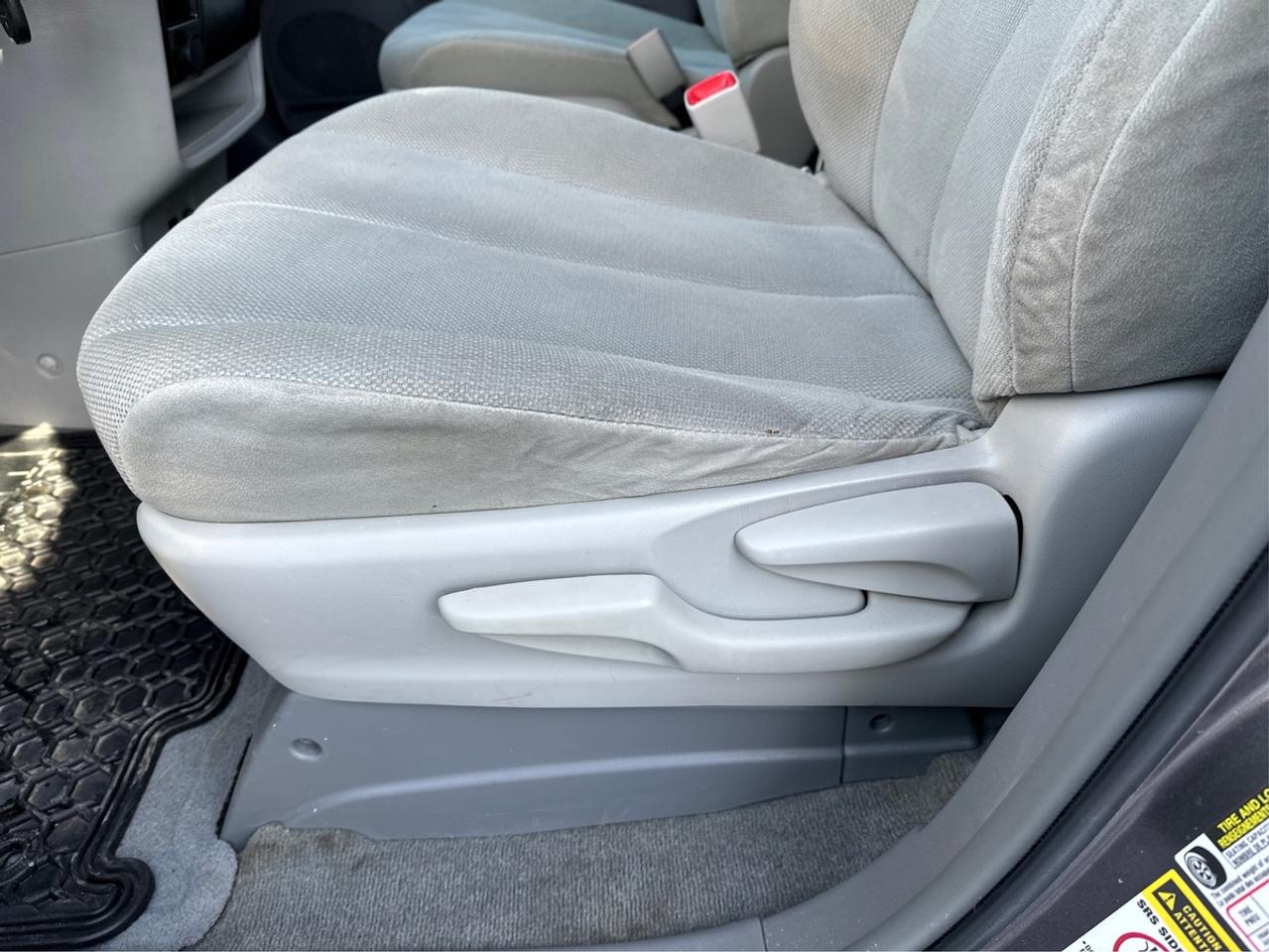 2014 Toyota Sienna  Photo