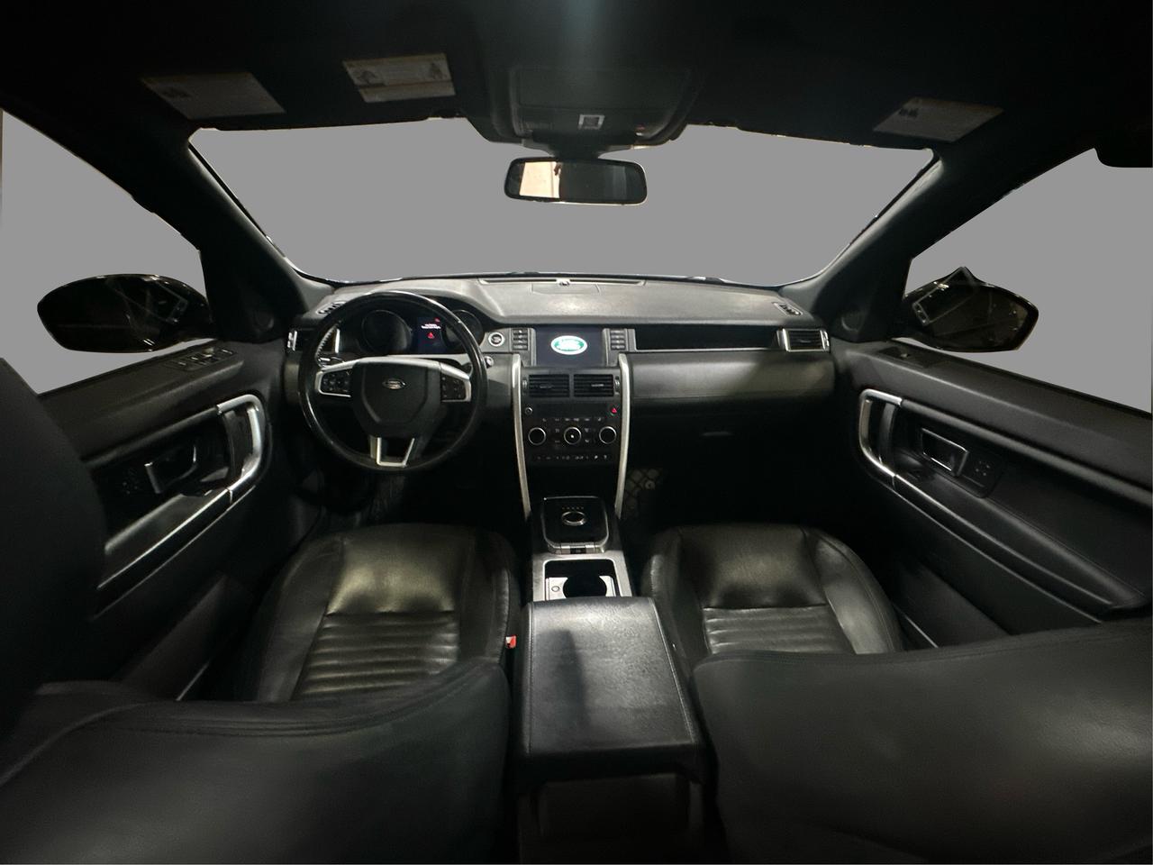 2016 Land Rover Discovery Sport HSE Photo