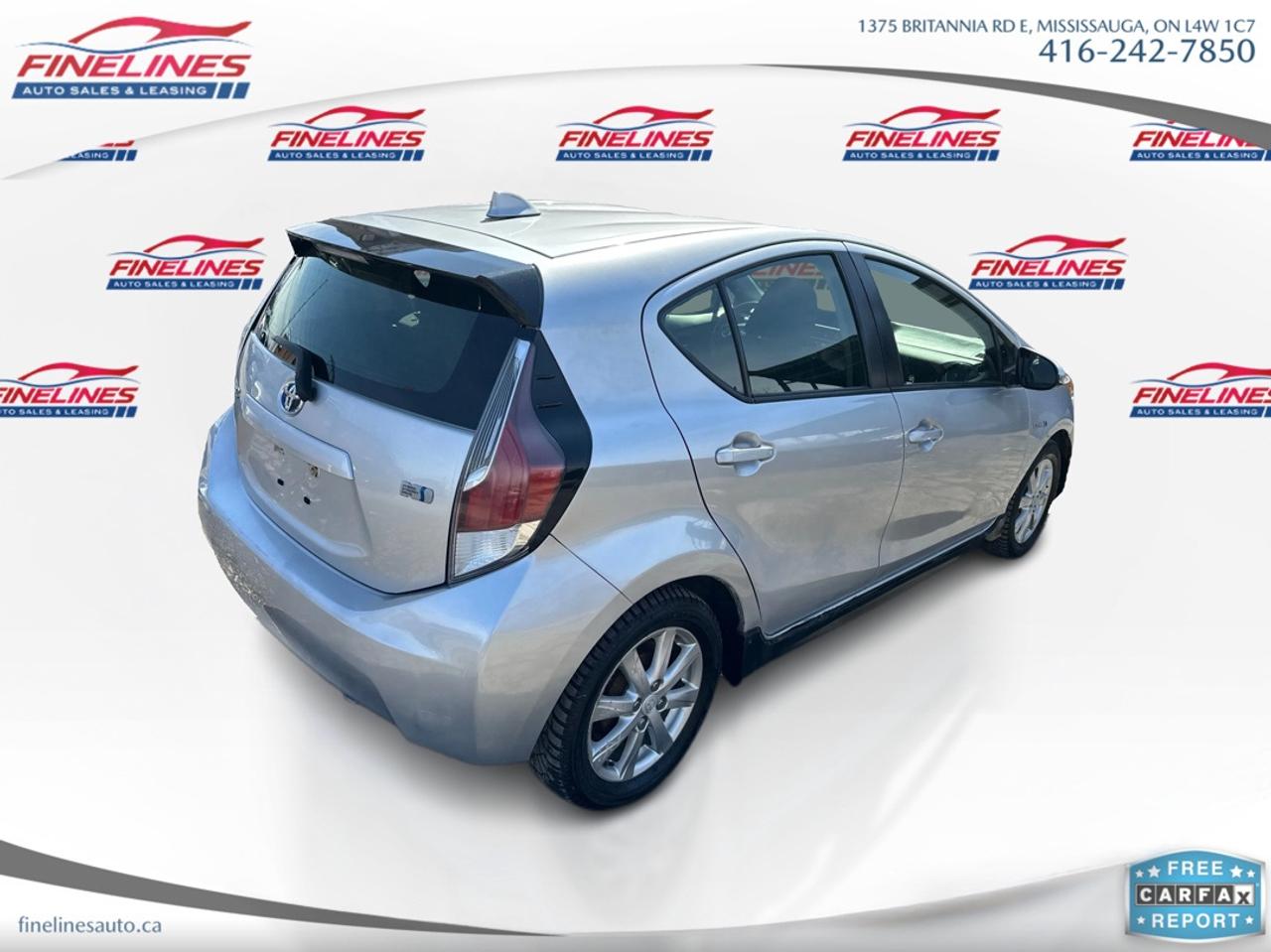 2017 Toyota Prius c Four Photo