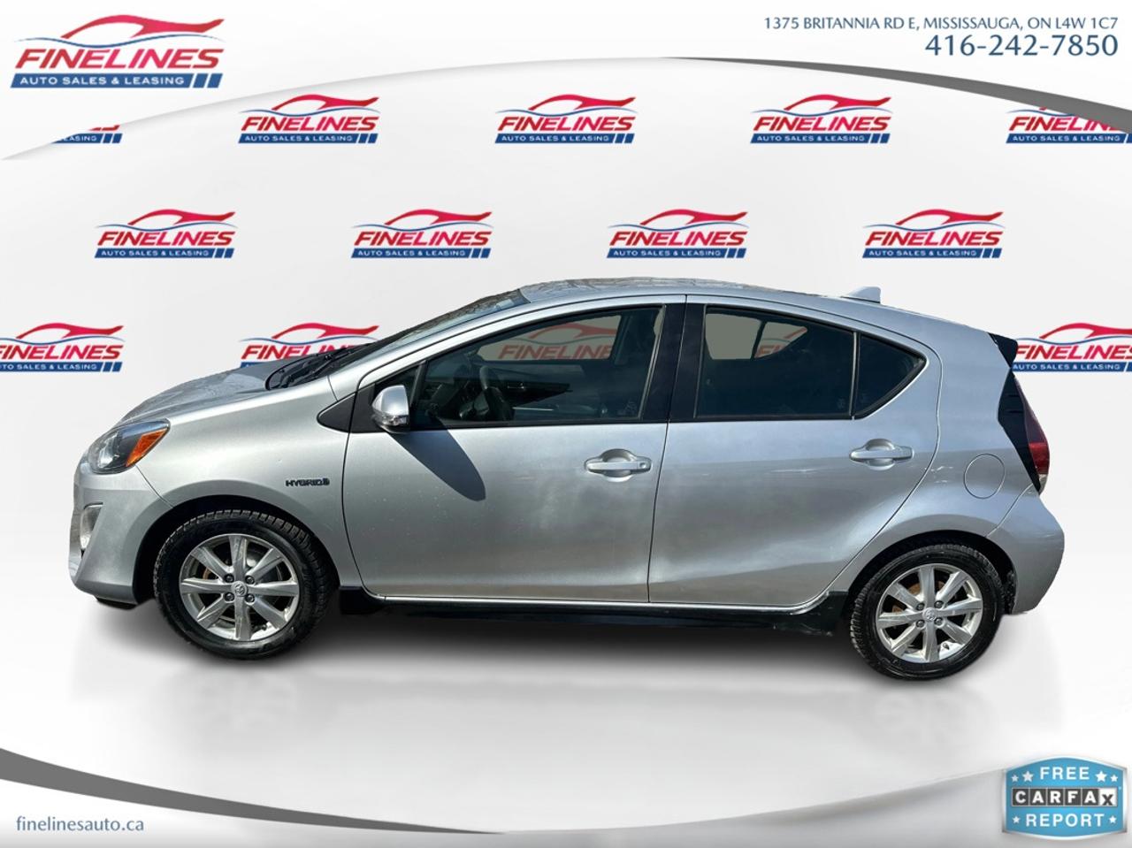 2017 Toyota Prius c Four Photo