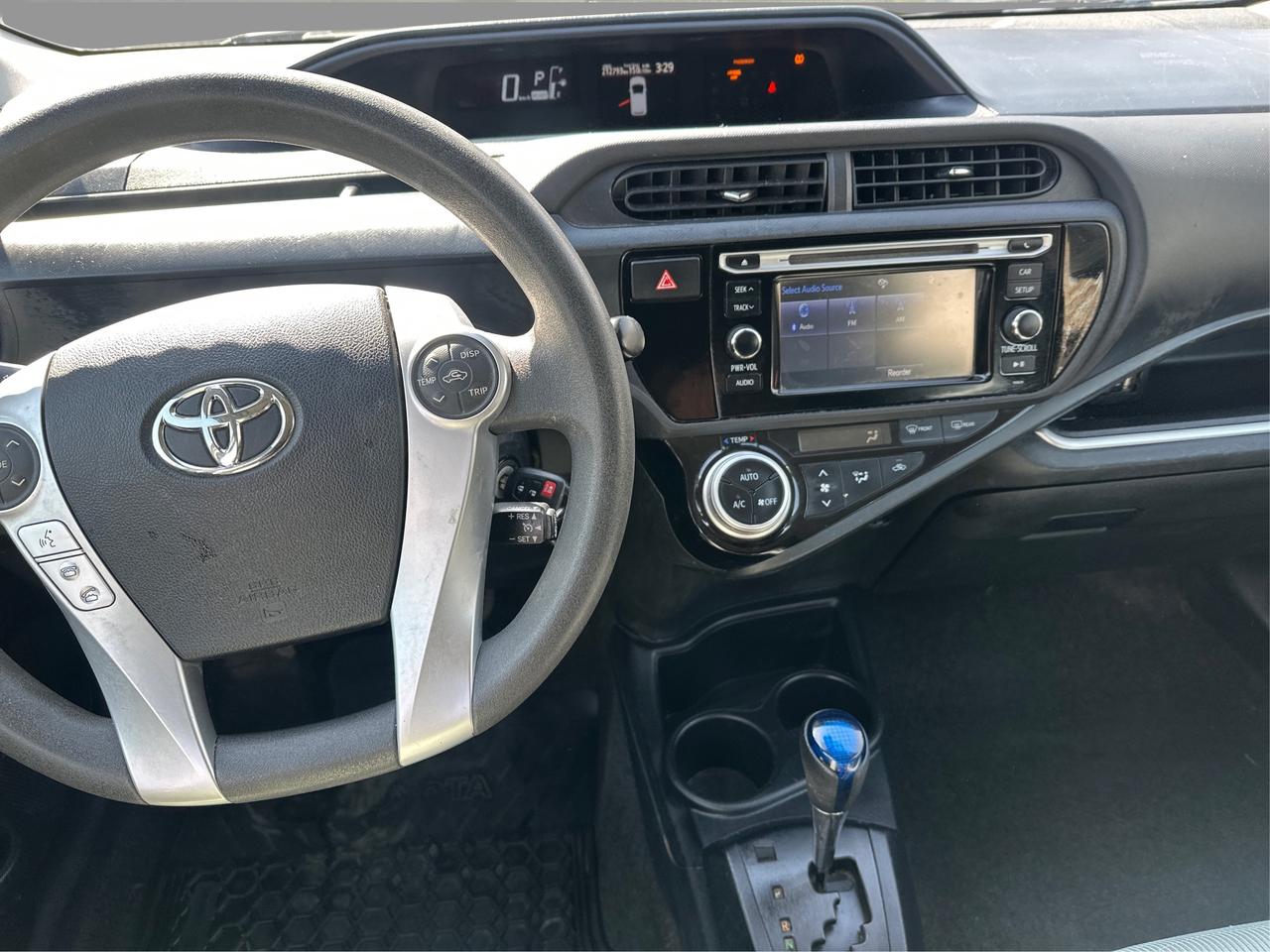 2017 Toyota Prius c Four Photo