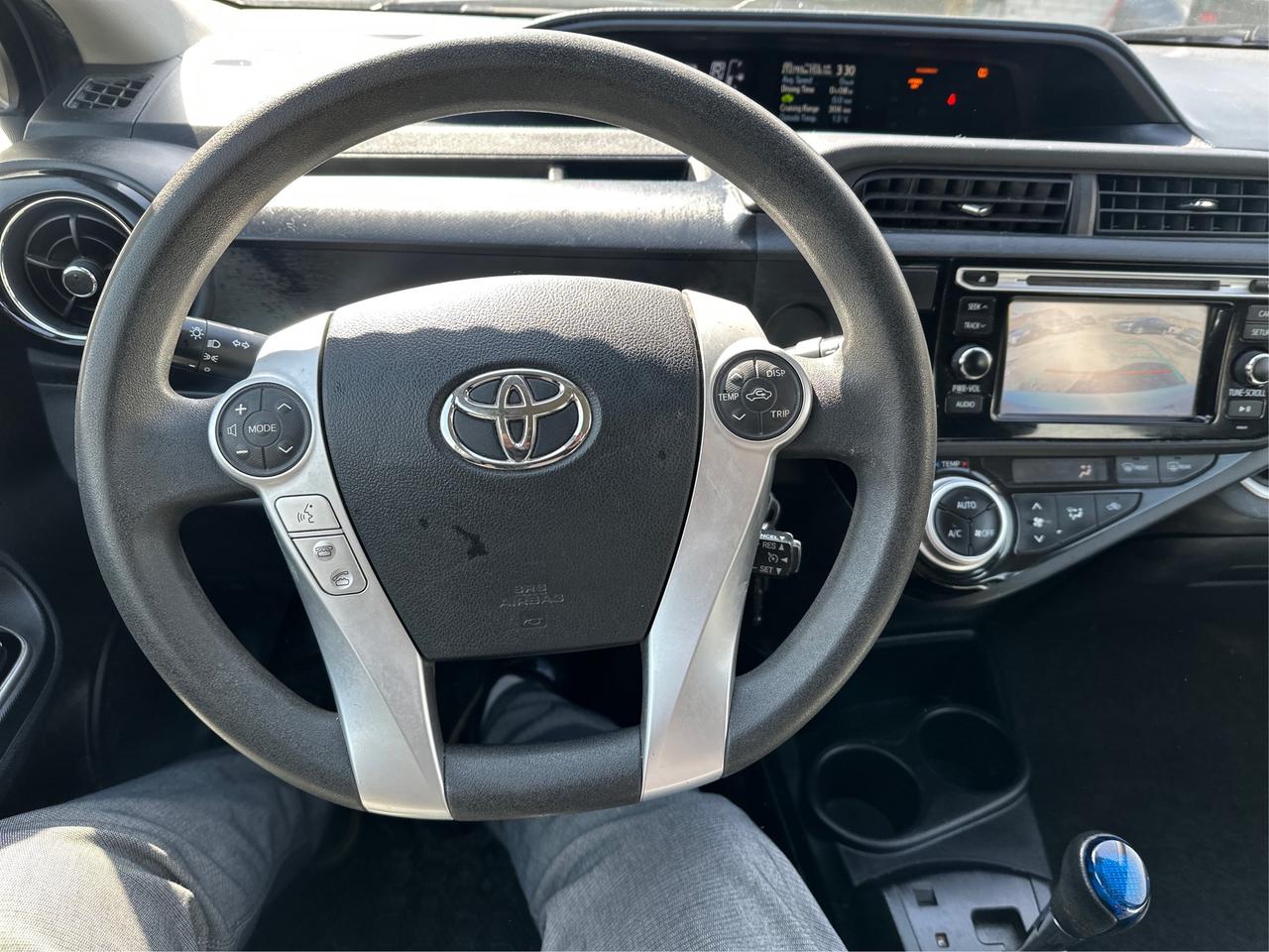 2017 Toyota Prius c Four Photo