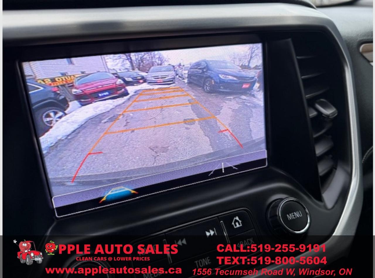 2017 GMC Acadia SLE2 Photo