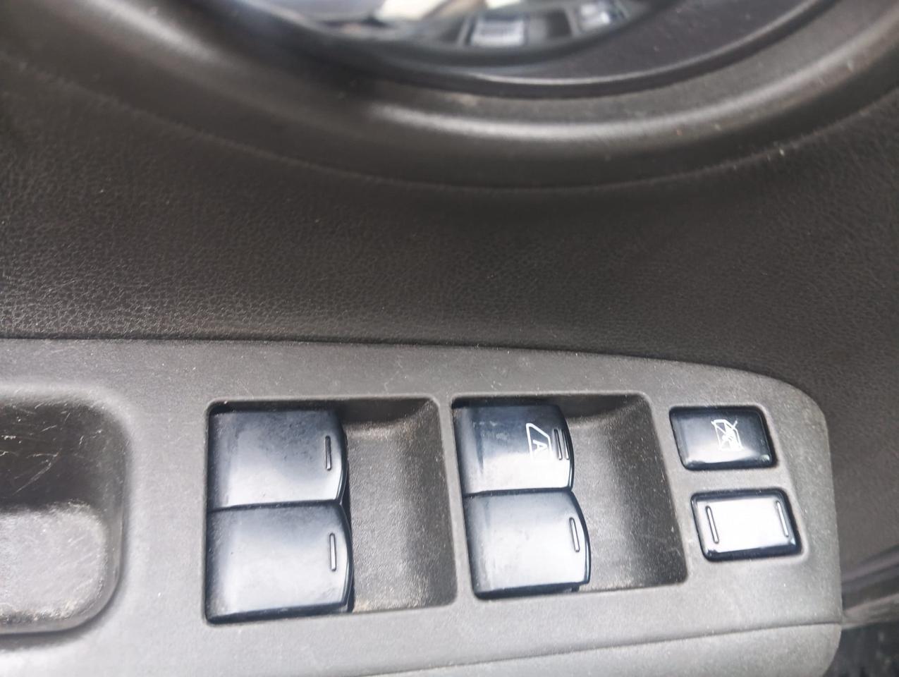 2012 Nissan Cube S Photo