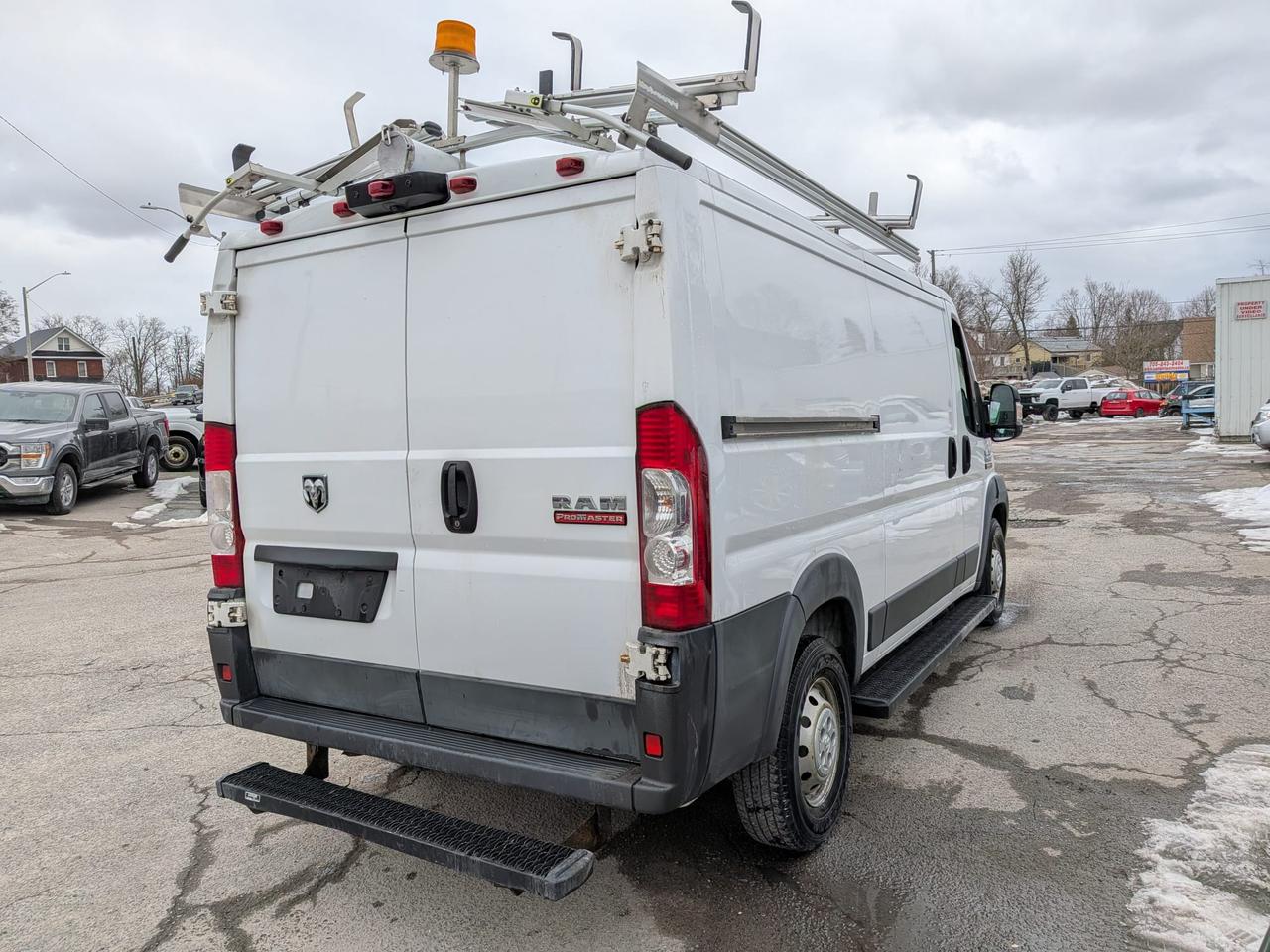 2017 RAM ProMaster Cargo Van 1500 Photo3