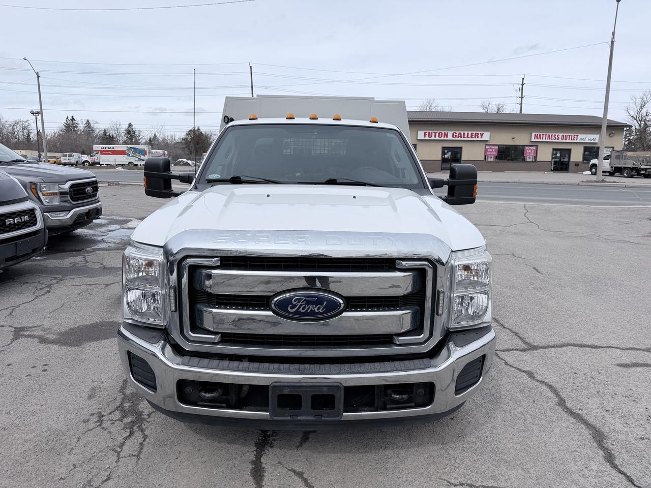 2014 Ford F-350 Super Duty XLT Photo