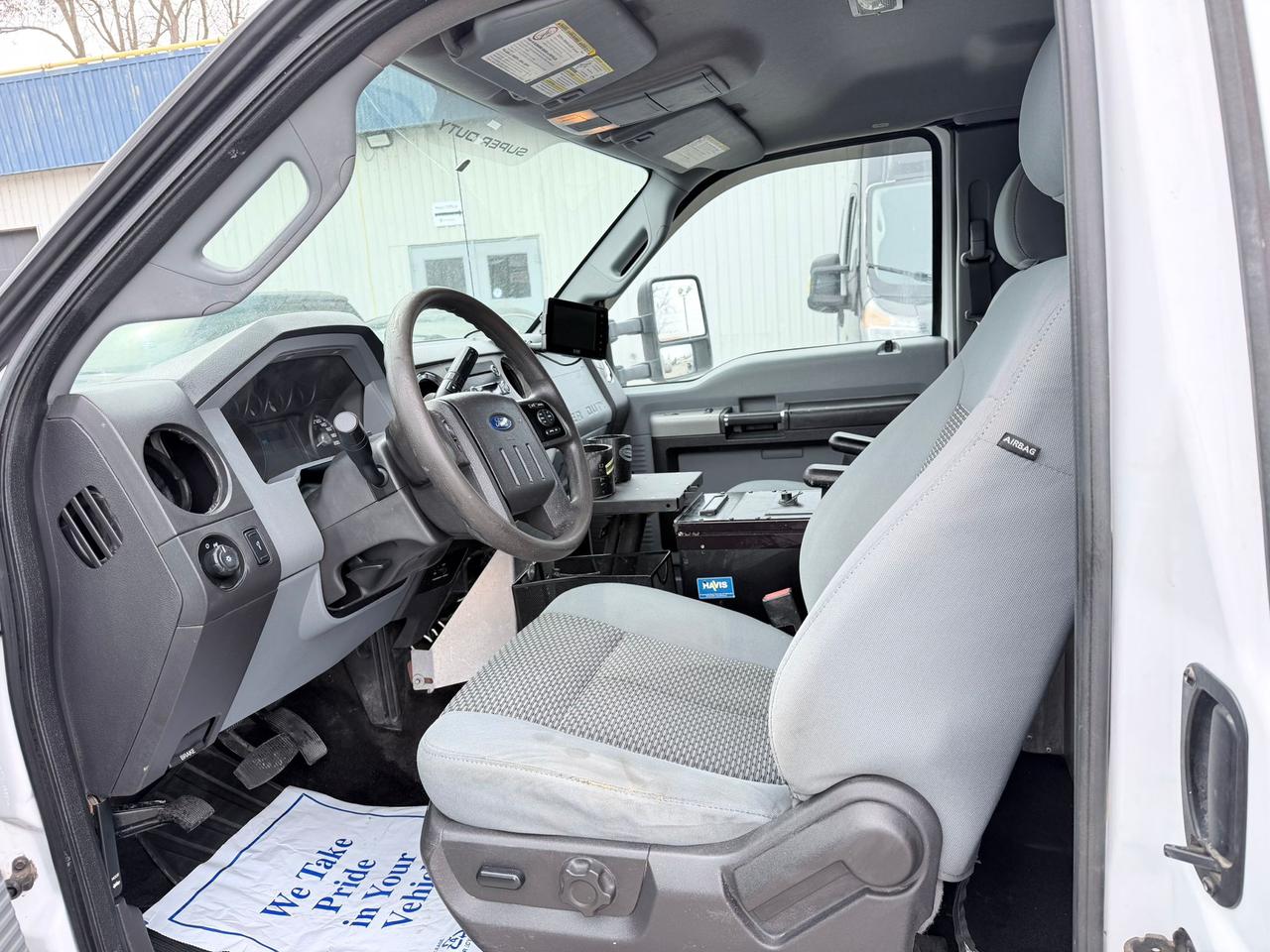 2014 Ford F-350 Super Duty XLT Photo