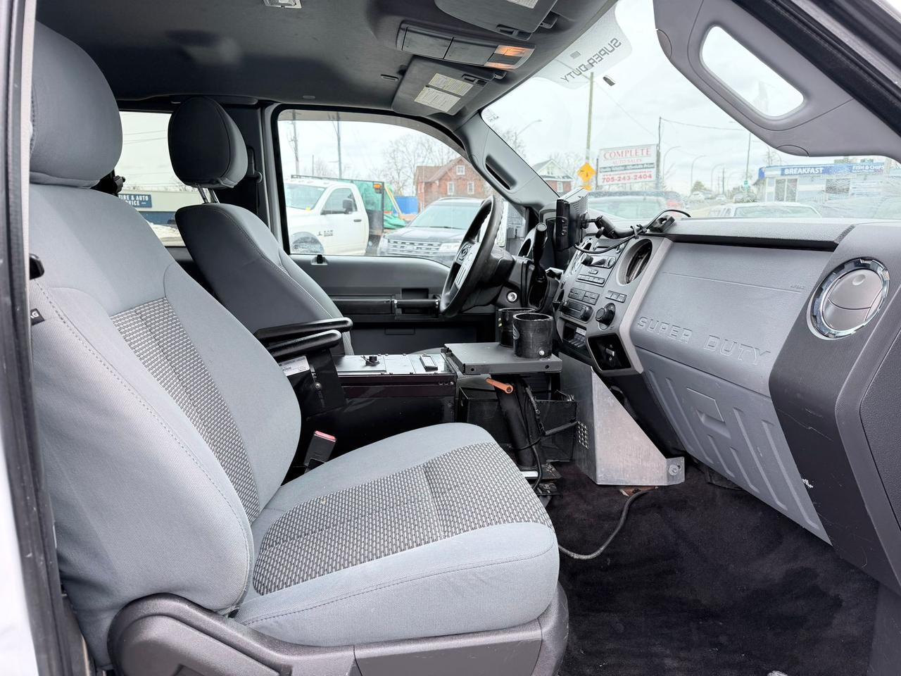 2014 Ford F-350 Super Duty XLT Photo