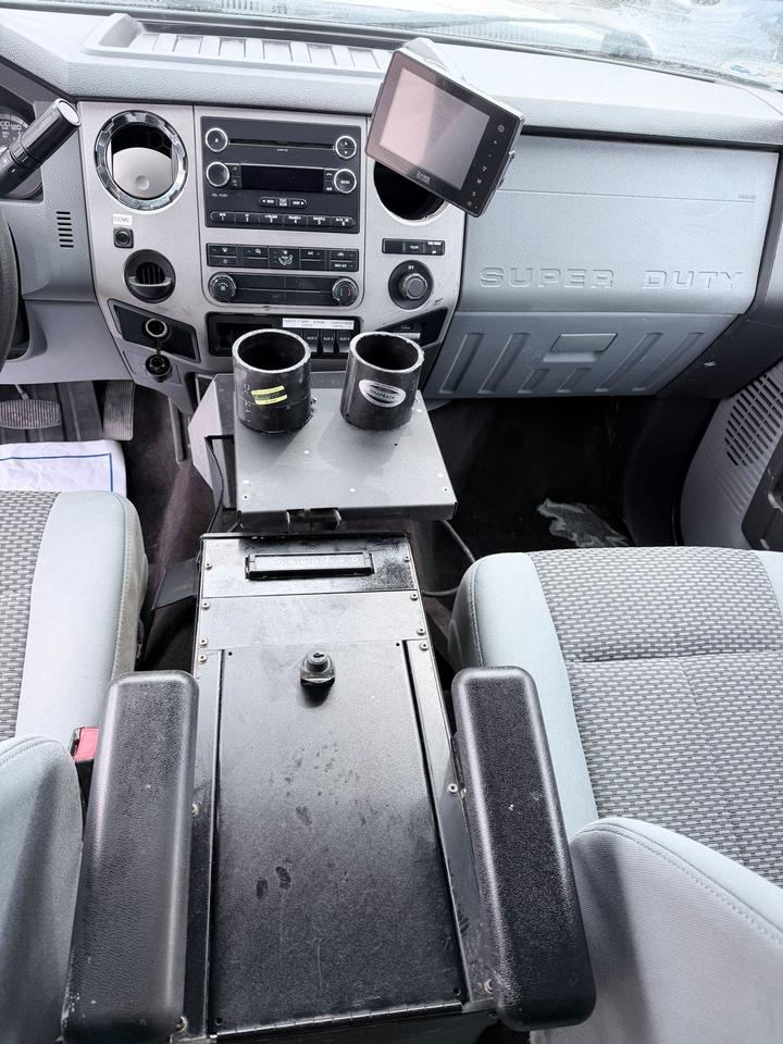 2014 Ford F-350 Super Duty XLT Photo