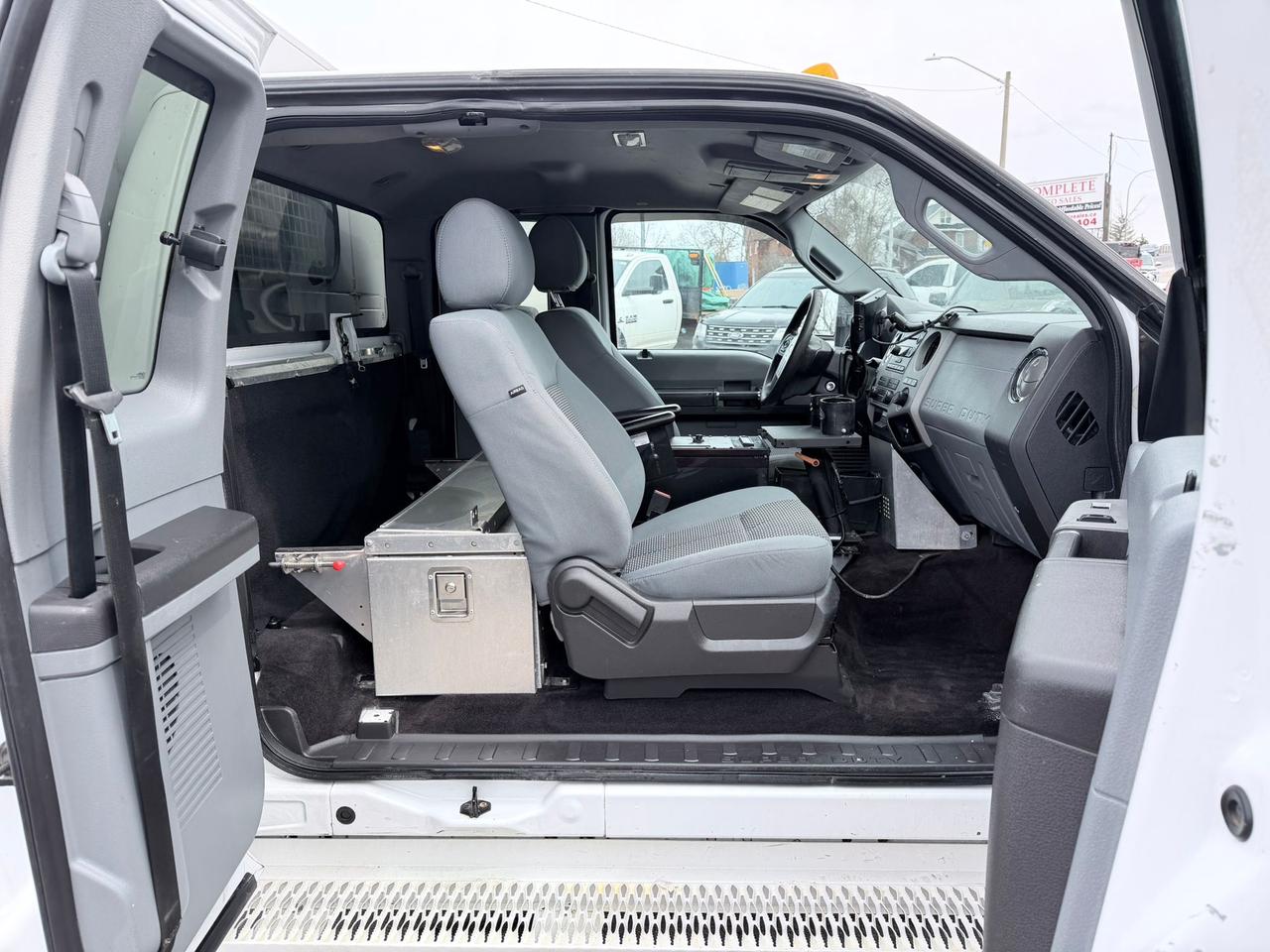 2014 Ford F-350 Super Duty XLT Photo