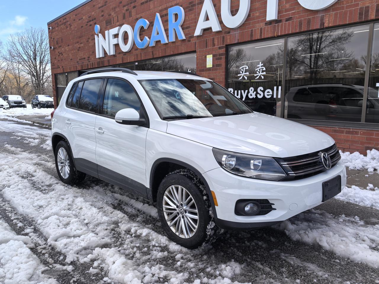 2015 Volkswagen Tiguan S Photo