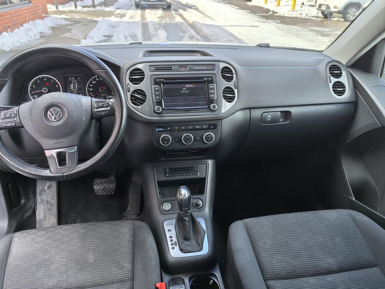 2015 Volkswagen Tiguan S Photo