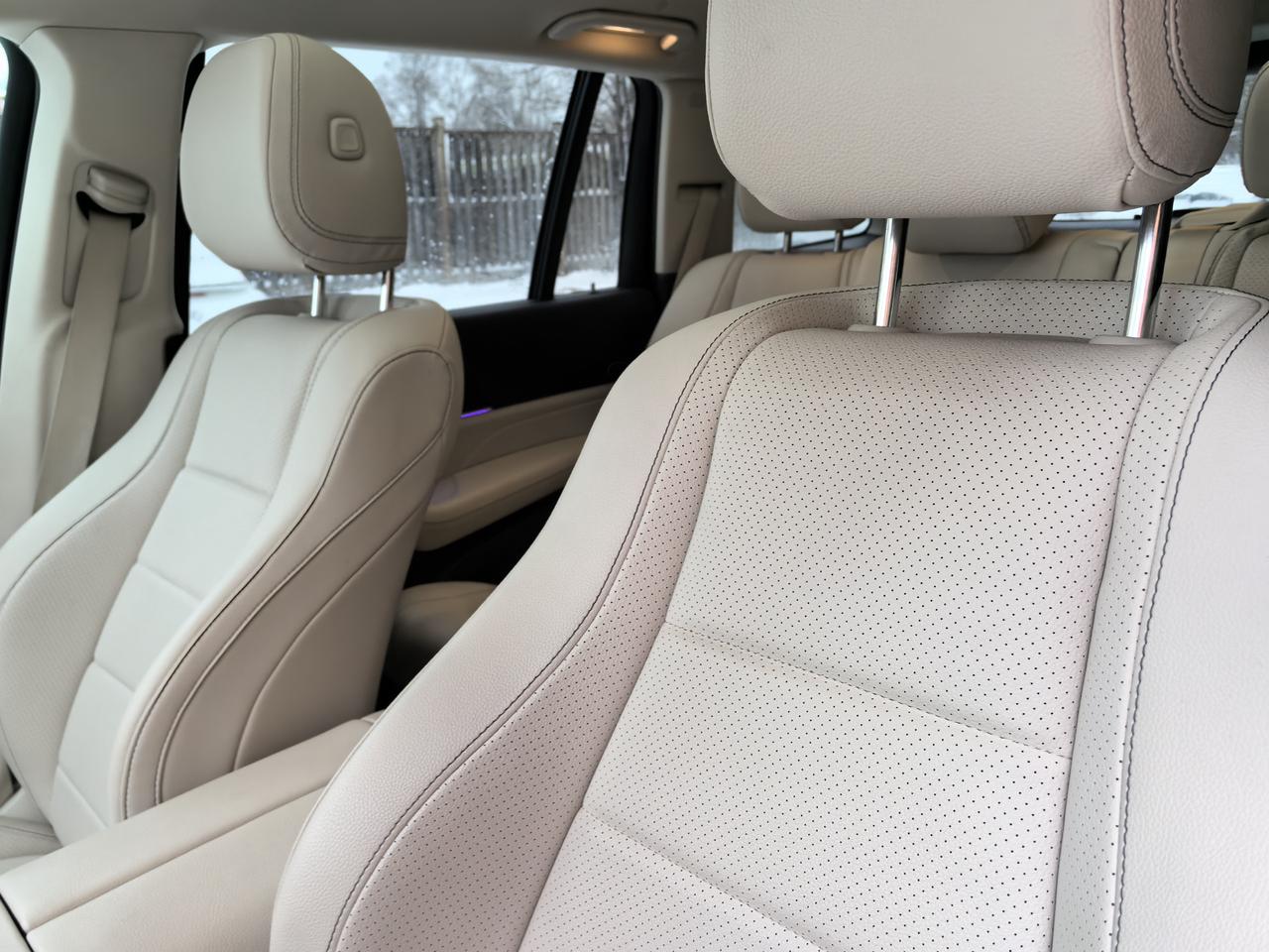 2020 Mercedes-Benz GLS-Class GLS450 Photo